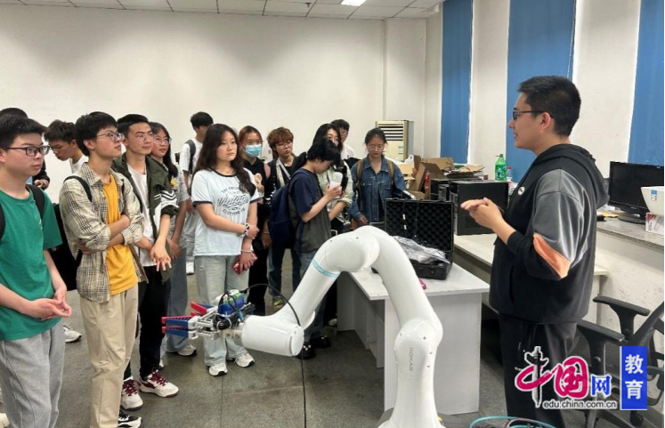 118129185_cc4dbb71-c2bf-4d33-bb9e-357f28