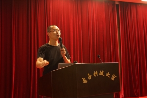 【成电讲坛】青年艺术家黄淞浩与成电学子探讨艺术与科技融合