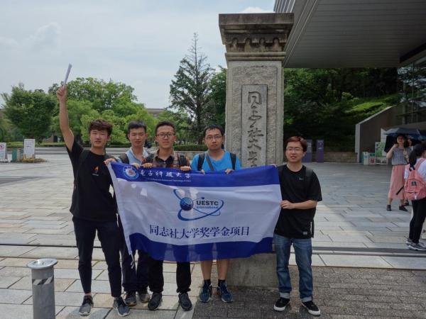 2.jpg 7d7bec8d44cd620717810575e6788cfa.jpg