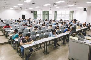 【砥砺奋进的五年】建设世界一流大学 努力培养精英人才