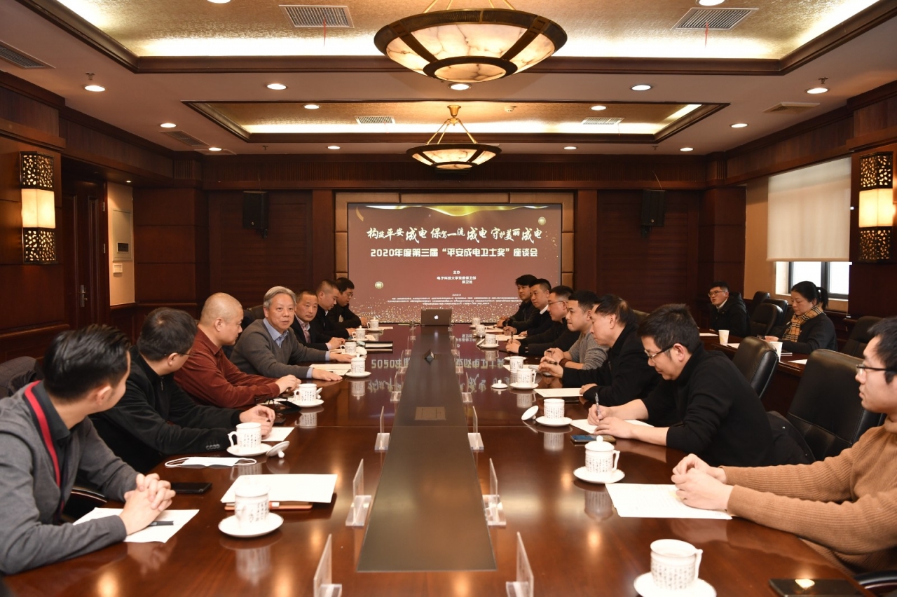 _ND50824.JPG 7d879f32be16bb6290e75839e504c9e2.jpg