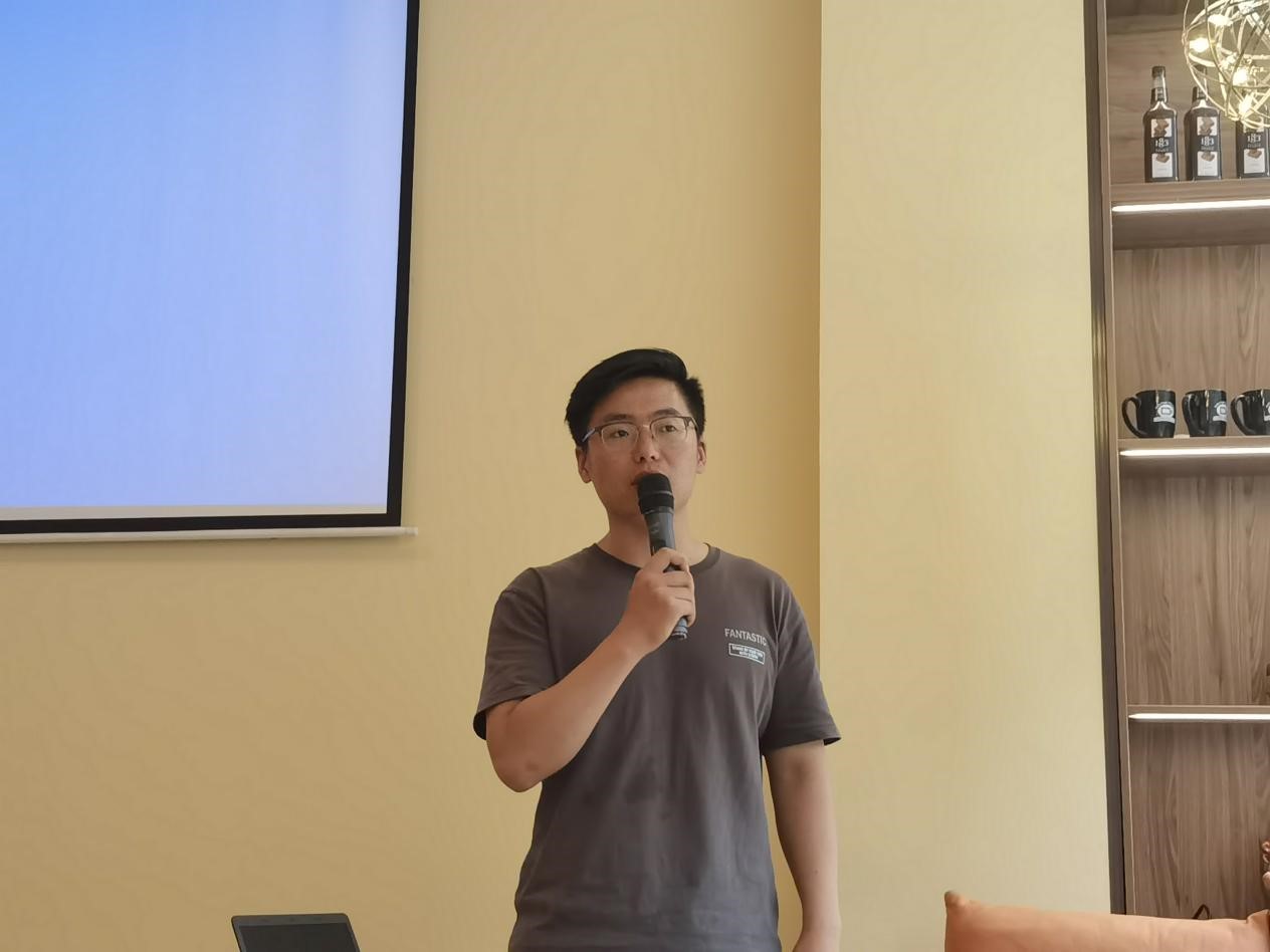 【成电下午茶】石岩老师分享机器学习算法在复杂结构不确定性量化中的应用与挑战