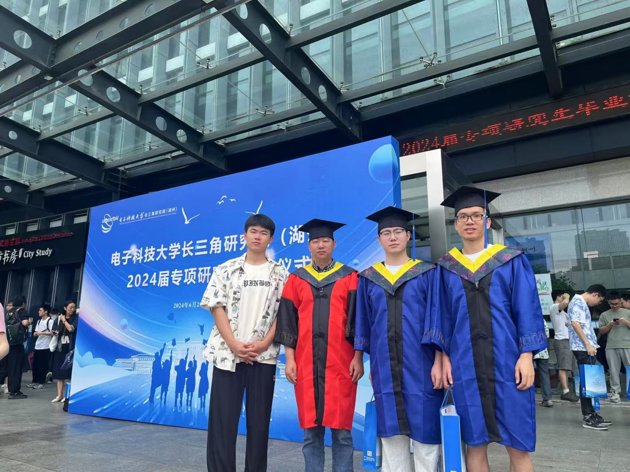 7e1737423c6979693e37f1b9bb73fa3b_151a2.j