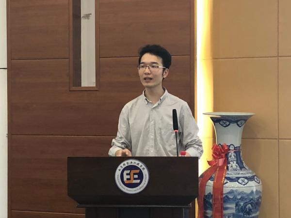 何逸文校友 (3).jpg 何逸文校友 (3).jpg