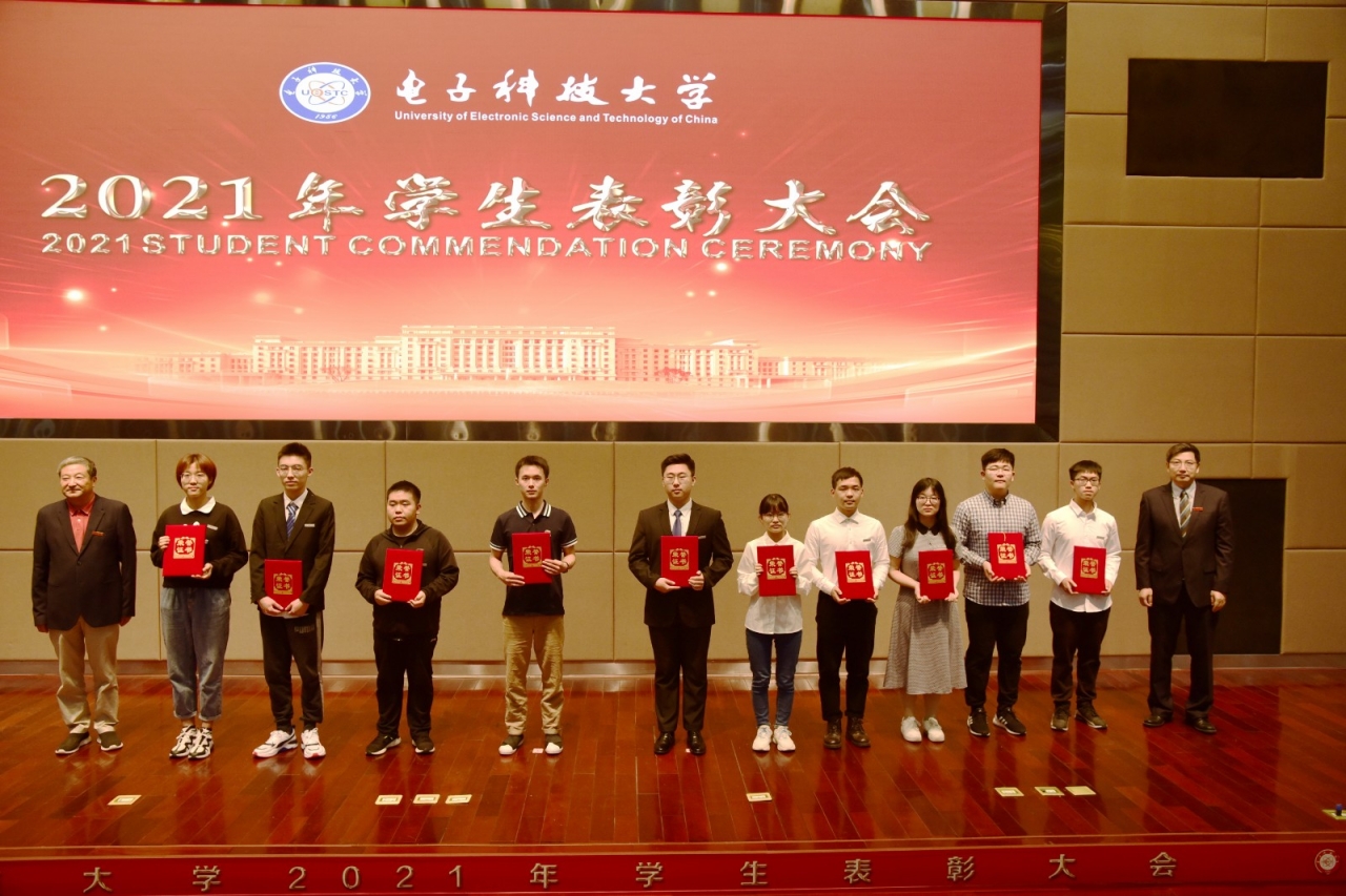 _DSC5987.JPG 7e8ad9f847f24e5564efdd3d8e2bc270.jpg