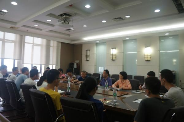 今年首批专业学位研究生奔赴“研究生联合培养实践基地”