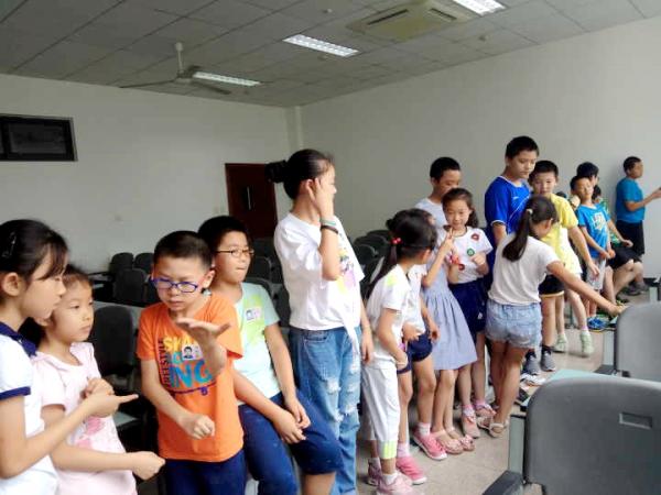 团队活动 (3).jpg 7fb5fb27eb67fbda852bb2f6a07471bf.jpg