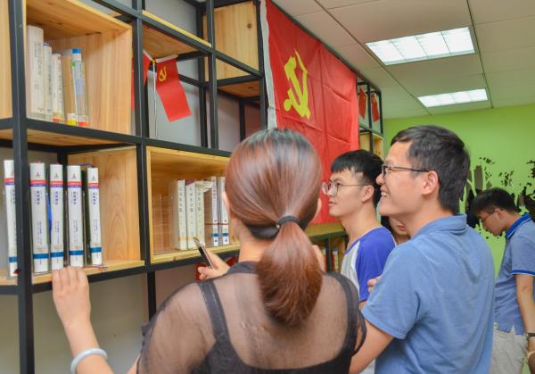 DSC_8859.jpg DSC_8859.jpg