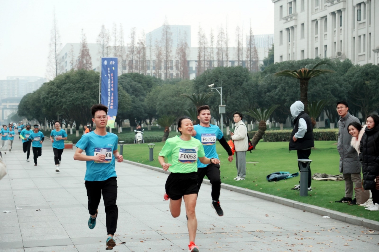 微信图片_2021121310245015.jpg 816a5980e937c6f45870ea88996e8364_2f91b.j