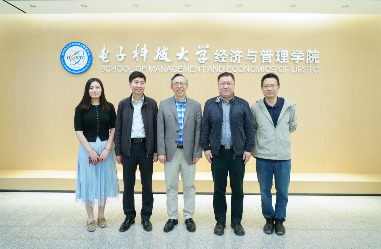 3D1ECD42147CCDB790DA3B23C1D_9E865BA4_4E2