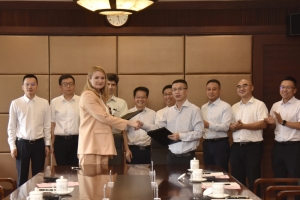 俄罗斯圣彼得堡国立电子技术大学代表团来校访问