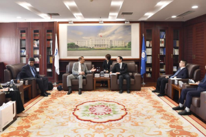 巴基斯坦国立科技大学校长穆罕默德·扎西德·拉提夫来校访问