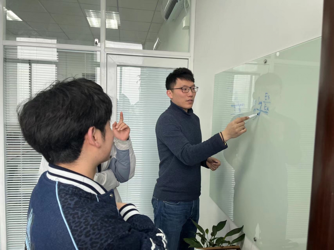 微信图片_20230505104059.jpg 微信图片_20230505104059.jpg