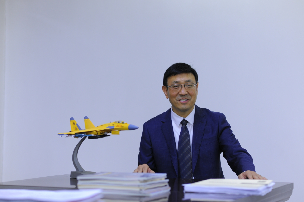 【天下成电人】牛文斗校友：执科技之笔，绘强国长卷