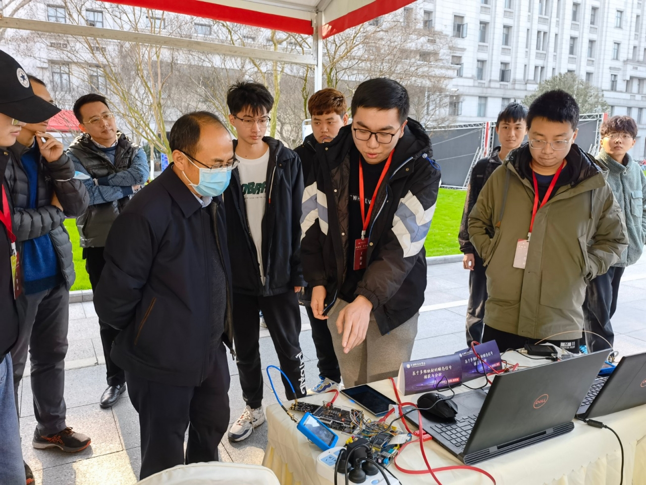 自动化工程学院展览 (摄影:王晓刚) (2).jpg 自动化工程学院展览 (摄影:王晓刚) (2).jpg