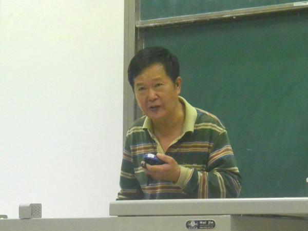 国家精品课《儒学与中国文化》在我校开讲