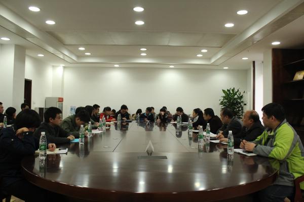 后勤集团与两校区学生交流座谈