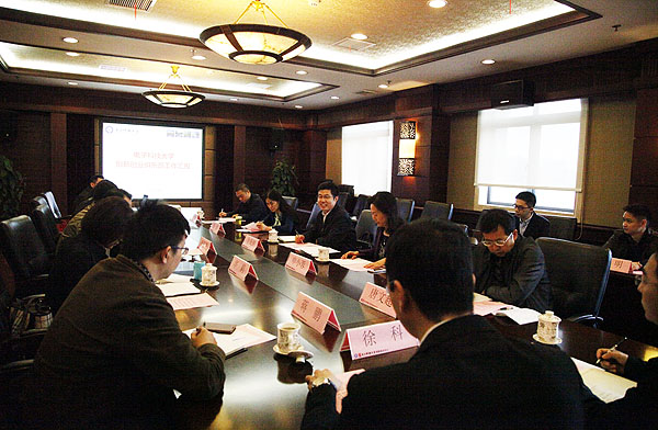 四川省委改革办副主任吴成钢一行来校调研创新创业工作