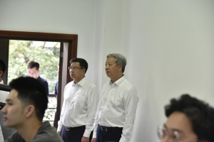 新学期开课首日 学校教学秩序井然