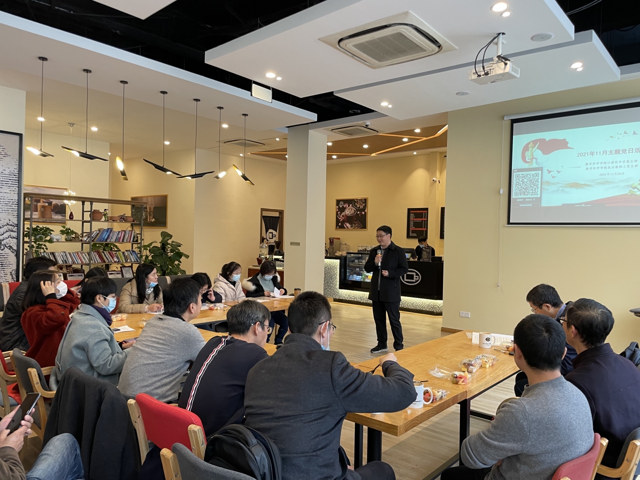 2021.11.29-计算科学系教师党支部工作室联学联建.jpg 89453bbd31cd00dc232d39b79ea78ac0.jpg