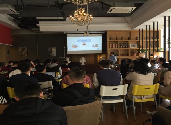 澳大利亚卧龙岗大学穆怡教授做客学术沙龙