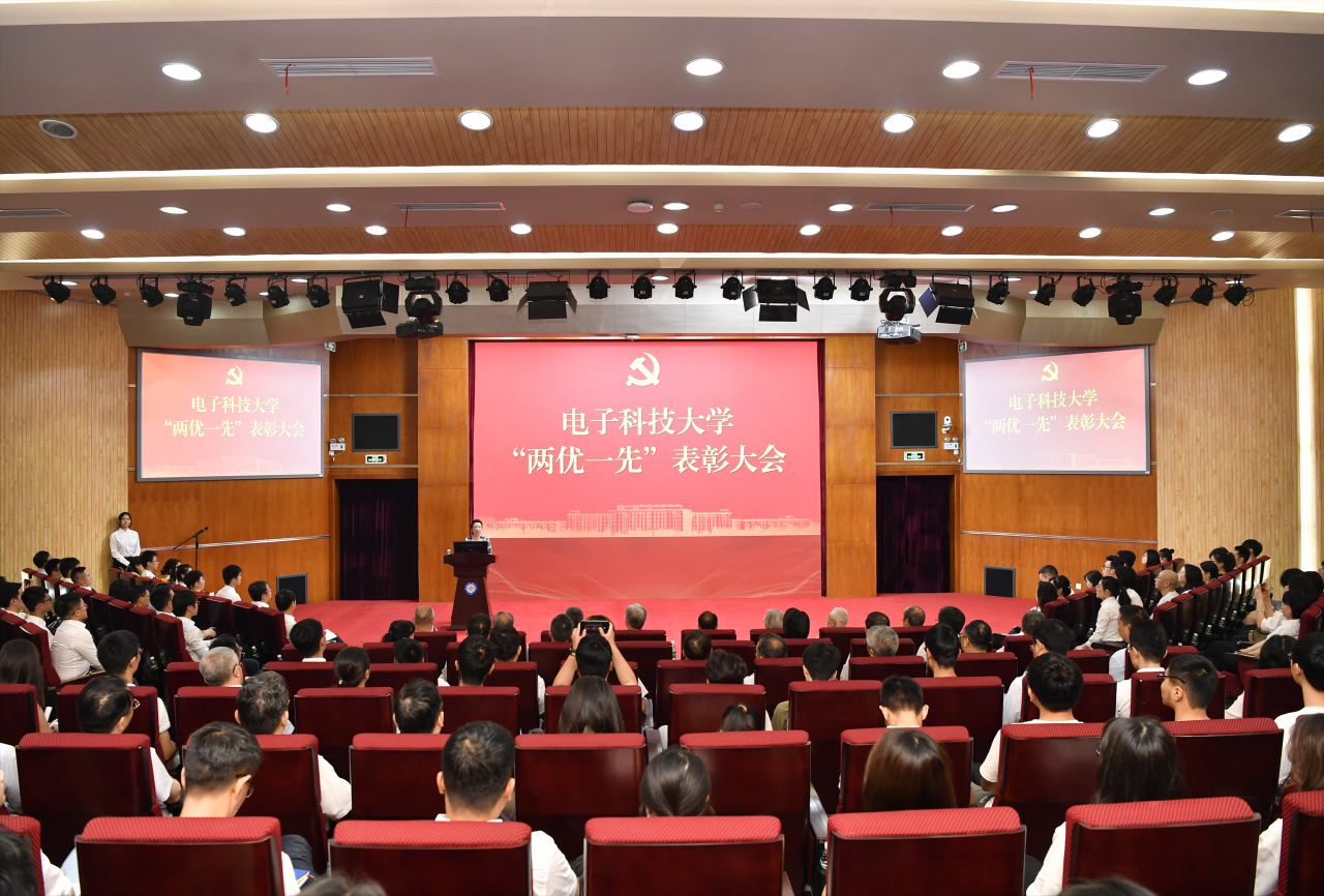 01.png 89d39aa3f7449d86cc976cee3b43883f_bd903.p