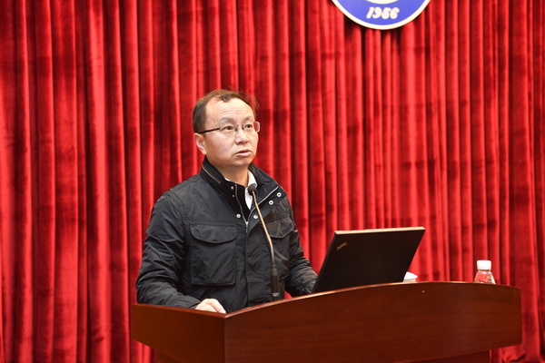 【聚焦】牢记使命，构建学生“真心喜欢、终身受益”的一流研究生教育体系