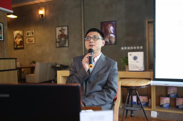 【成电下午茶】戴元顺教授与学子畅谈科研与创新