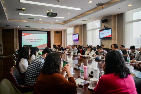 发言010.jpg 8b3956ea9b272b0296141c366c68c89b.jpg