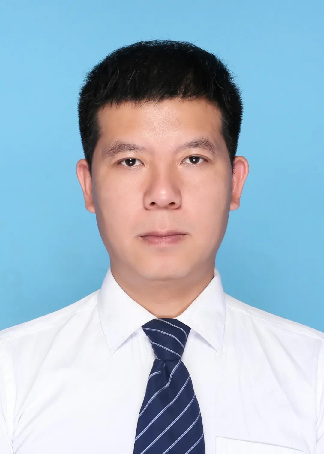 李恩.jpg 李恩.jpg