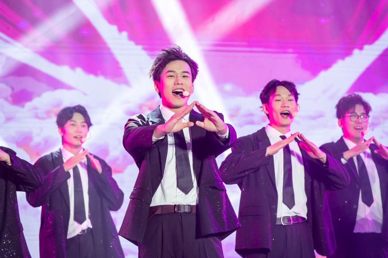 6 男声合唱《我的情歌》《最亲的人》-1.jpg