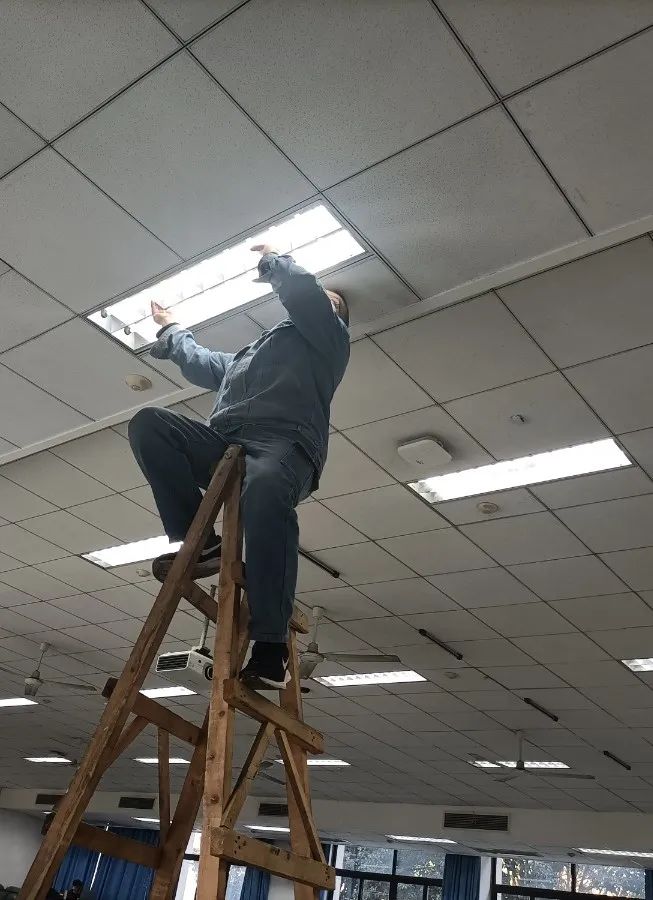 02.jpg 8c6b776d83b04b3baa0f485b0b493338.jpg