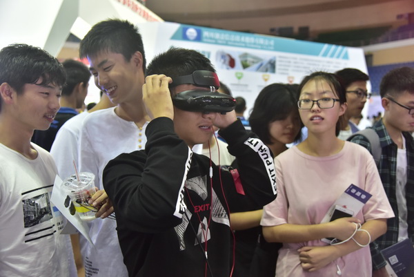 xiaoqing013.JPG 8c7f29c258ad10e08223547203cd1314.jpg