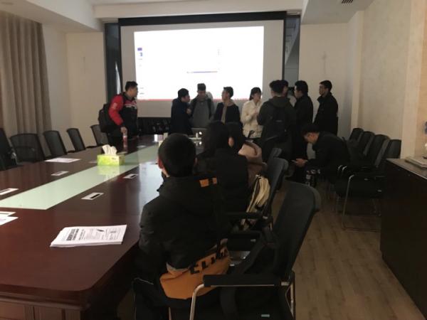 “卓越工程师培养计划”举行第六届实习专场招聘会