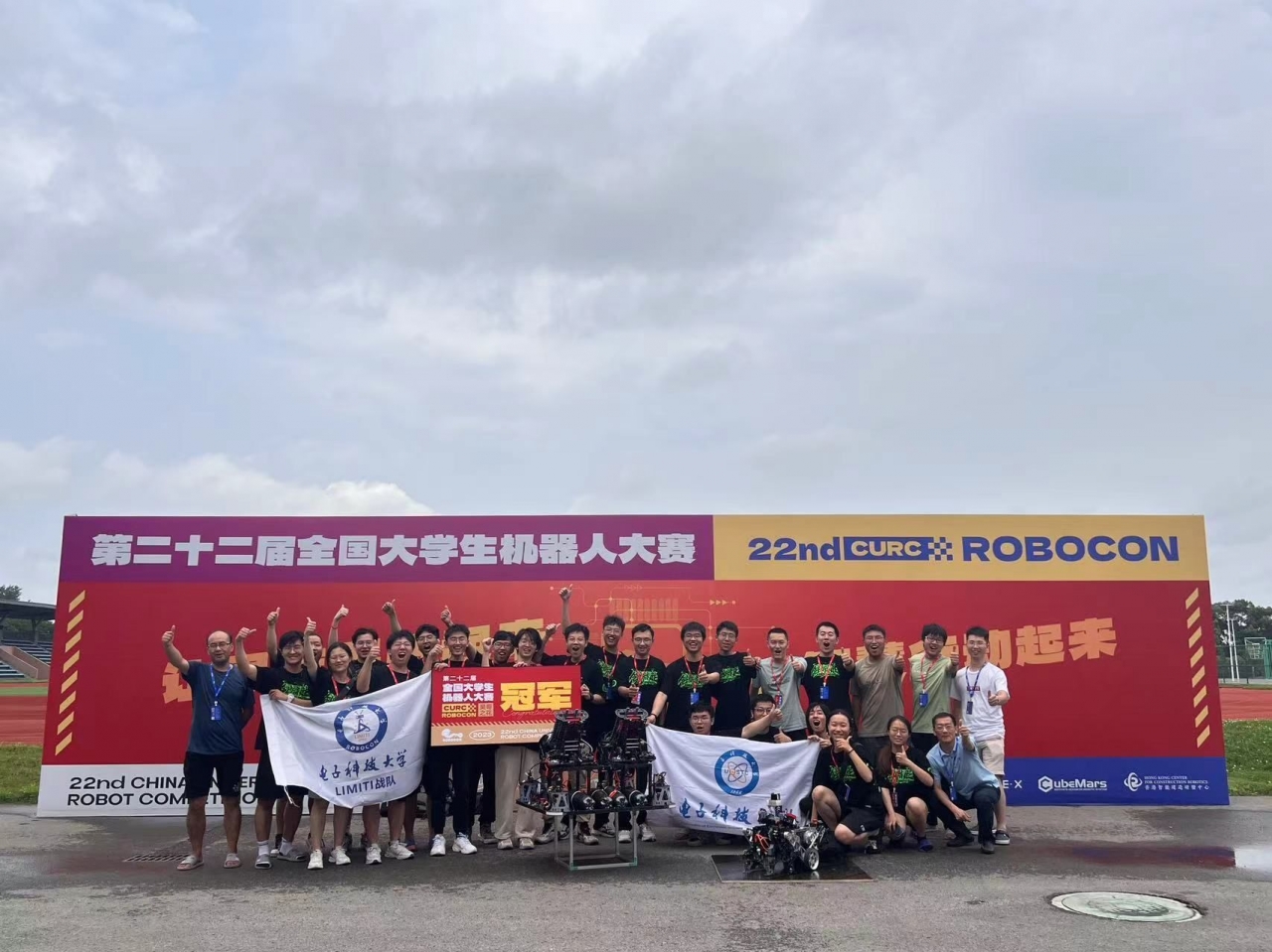 8e67b1d95991d168263d4147c33cb018.jpg 8e67b1d95991d168263d4147c33cb018_fd2be.j