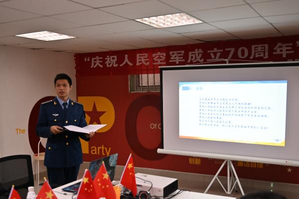 DSC_2023.JPG DSC_2023.JPG