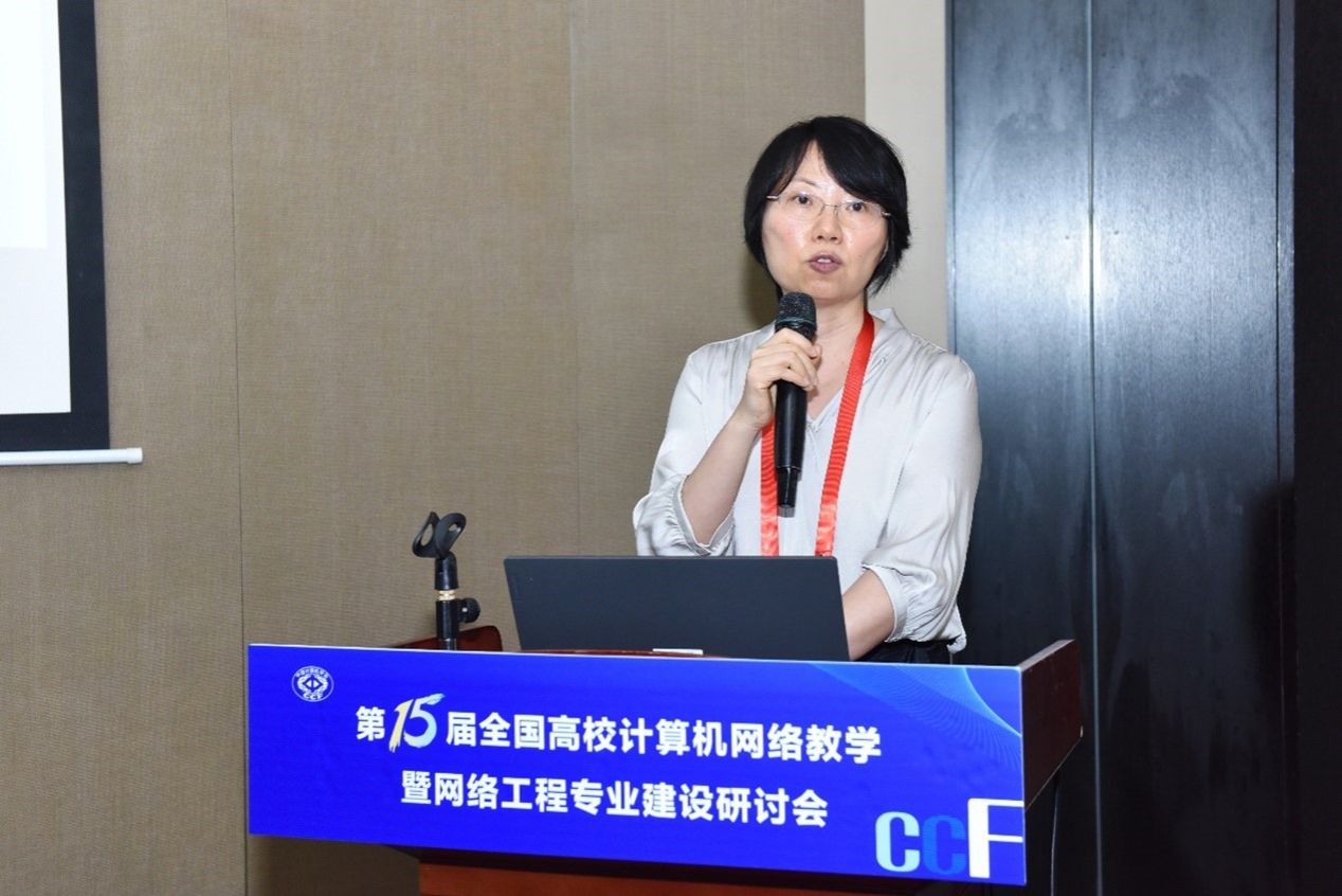 2虞红芳.jpg 2虞红芳.jpg