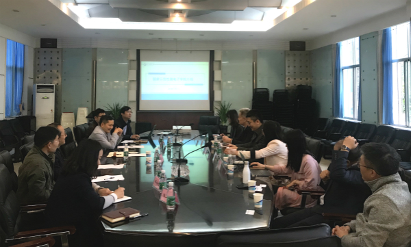 南方科大微电子学院筹建办访问示范性微电子学院