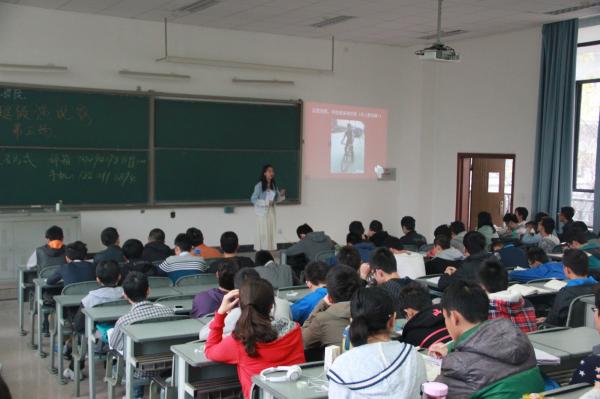 计算机学院推动辩论文化建设助力人才培养