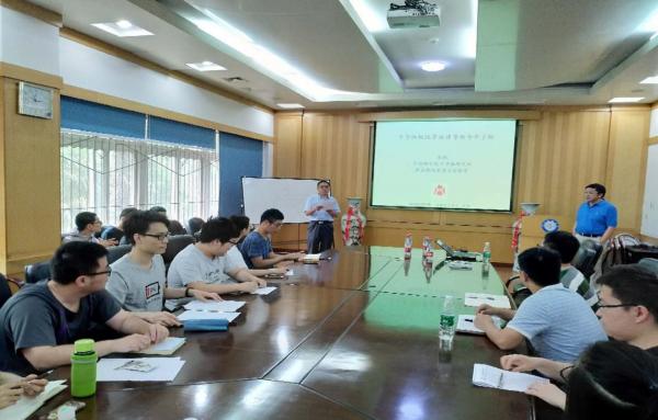 中国科学院半导体研究所“杰青”常凯研究员做客物理论坛