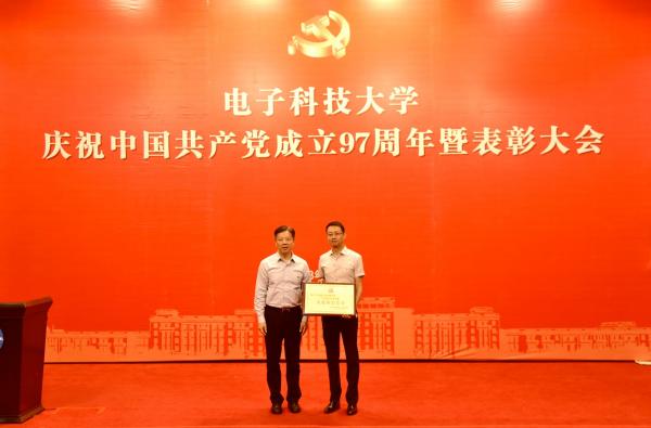 _DSC9611.JPG 9465146dd2469277d5673c06567a5acf.jpg