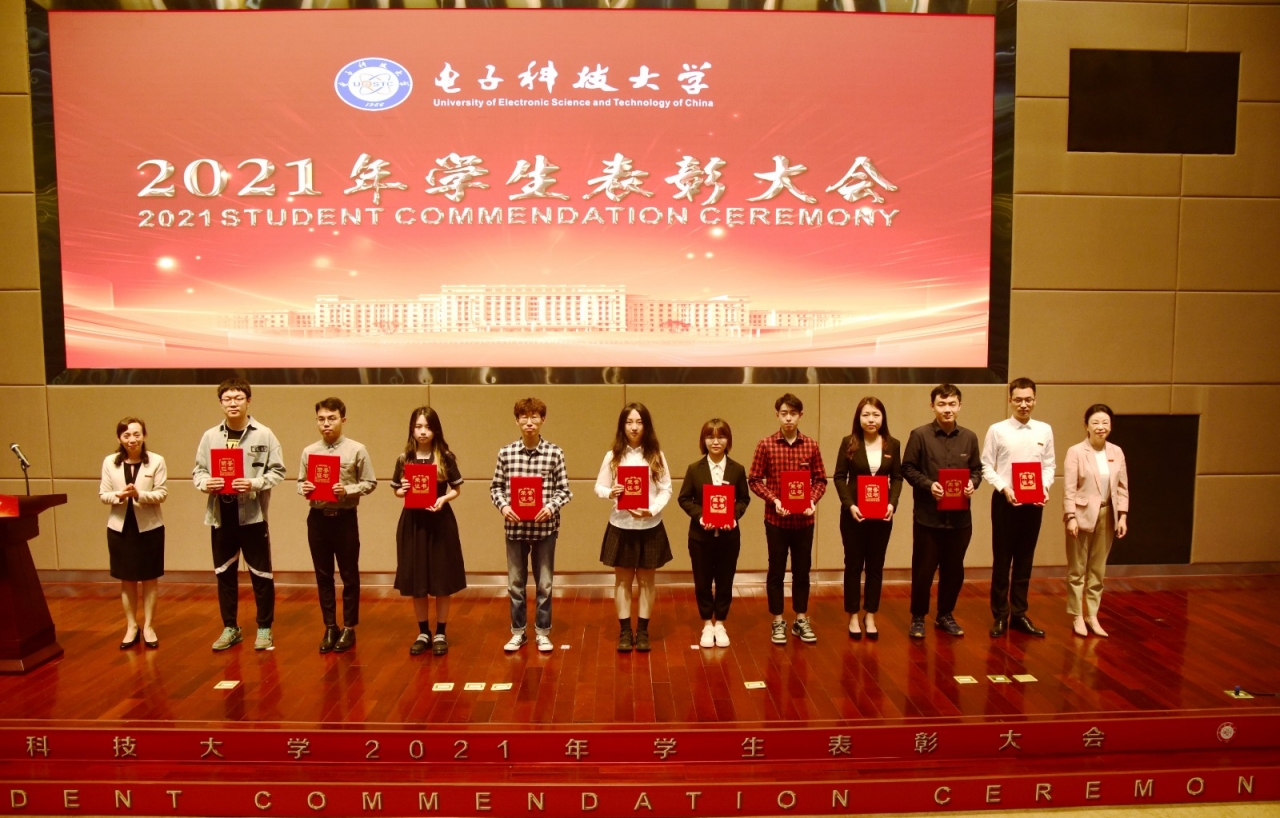 _DSC6001.JPG 953ee68b9c0f4c37955397e07538119e.jpg