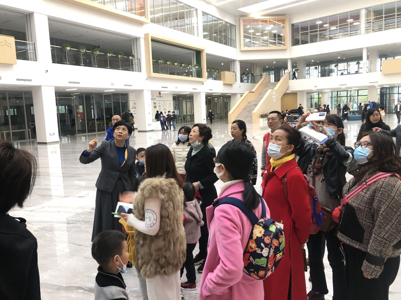 【党史学习教育】我为师生办实事 | 校工会“有家成电教职工未来教育服务社区”助力“成电二代”成长