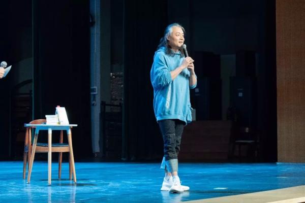 【成电讲坛】著名作家张嘉佳携新作来校分享心路历程