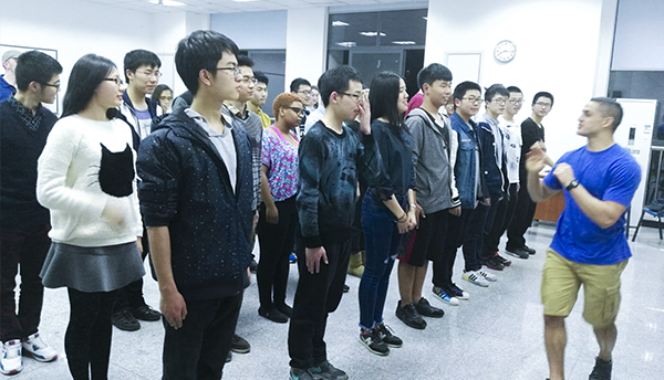 海外名校计划学生与留学生开展活动1.png 海外名校计划学生与留学生开展活动1.png