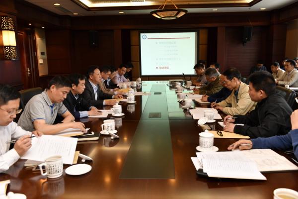 学校召开2017年扶贫工作推进会