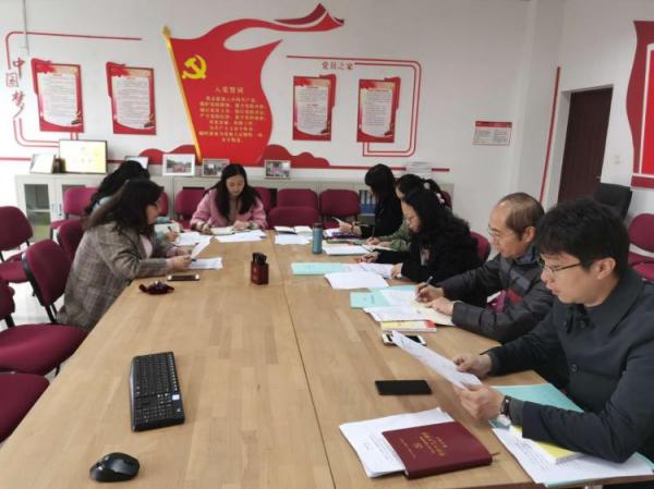 【学习贯彻四中全会】经管学院深入学习贯彻四中全会精神