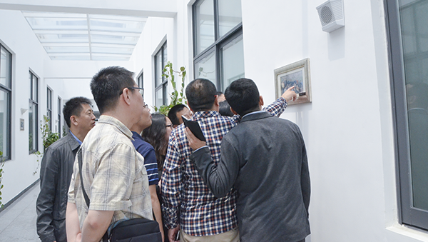 经管92级本科毕业班校友回母校聚首