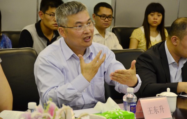 校友京东方集团董事长王东升与经管师生座谈