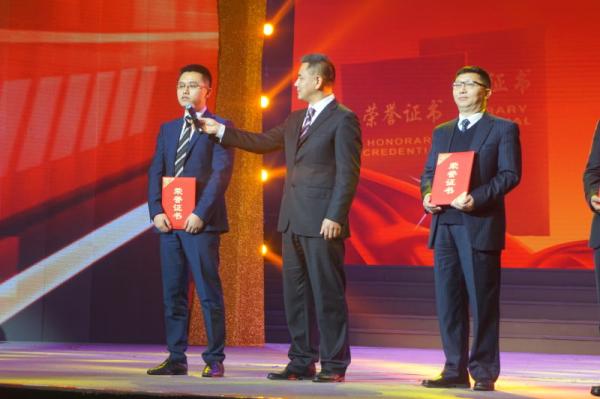 我校教师陆川当选首届“四川十大科技创新改革人物”